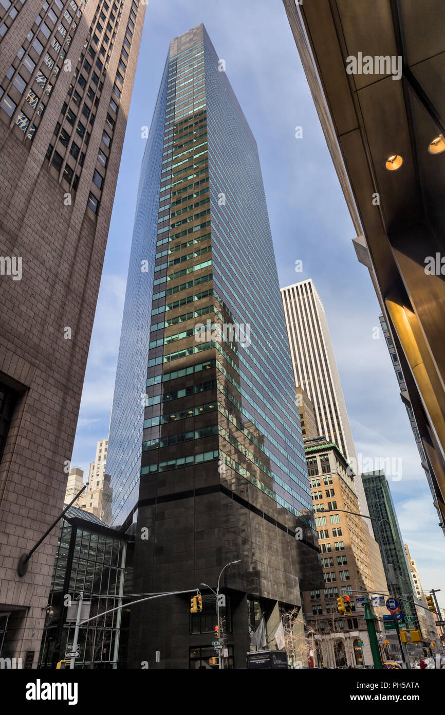 IBM Gebäude, 590 Madison Avenue, in Midtown Manhattan, New York City, USA Stockfoto