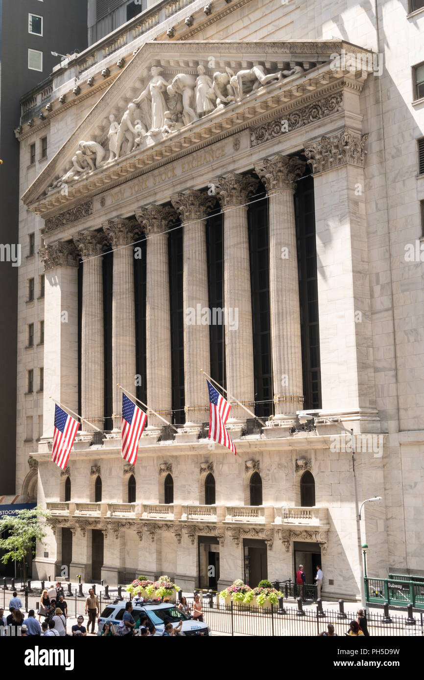 Fassade des New York Stock Exchange in Lower Manhattan, New York City, USA Stockfoto