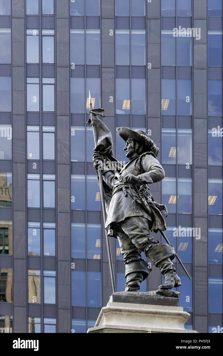 Paul Chomedey, Sieur de Maisonneuve Statue, der Gründer von Montreal, im Zentrum der Stadt, QC, Kanada Stockfoto