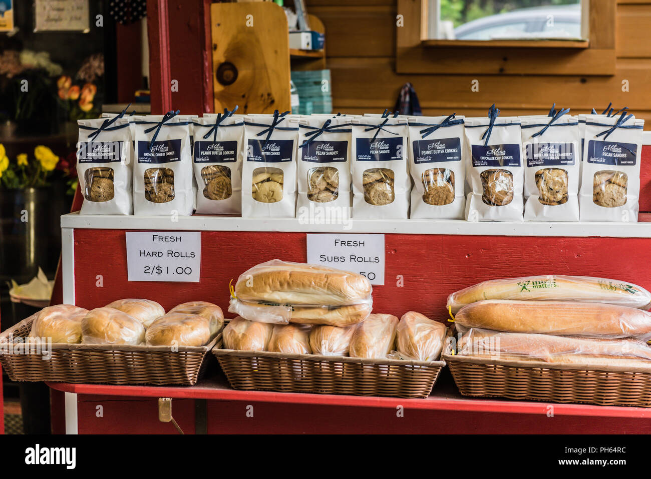 Frisches Brot Gang an Land Lebensmittelhändler in Hudson Valley New York. Stockfoto