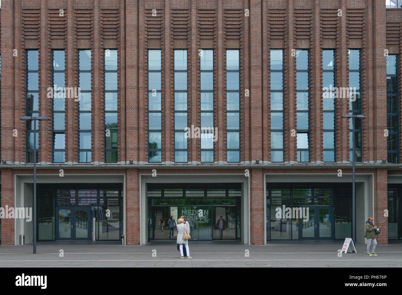 Hauptverwaltung, der Mediengruppe RTL Deutschland, Picassoplatz, Deutz, Köln, 92660 Stockfoto