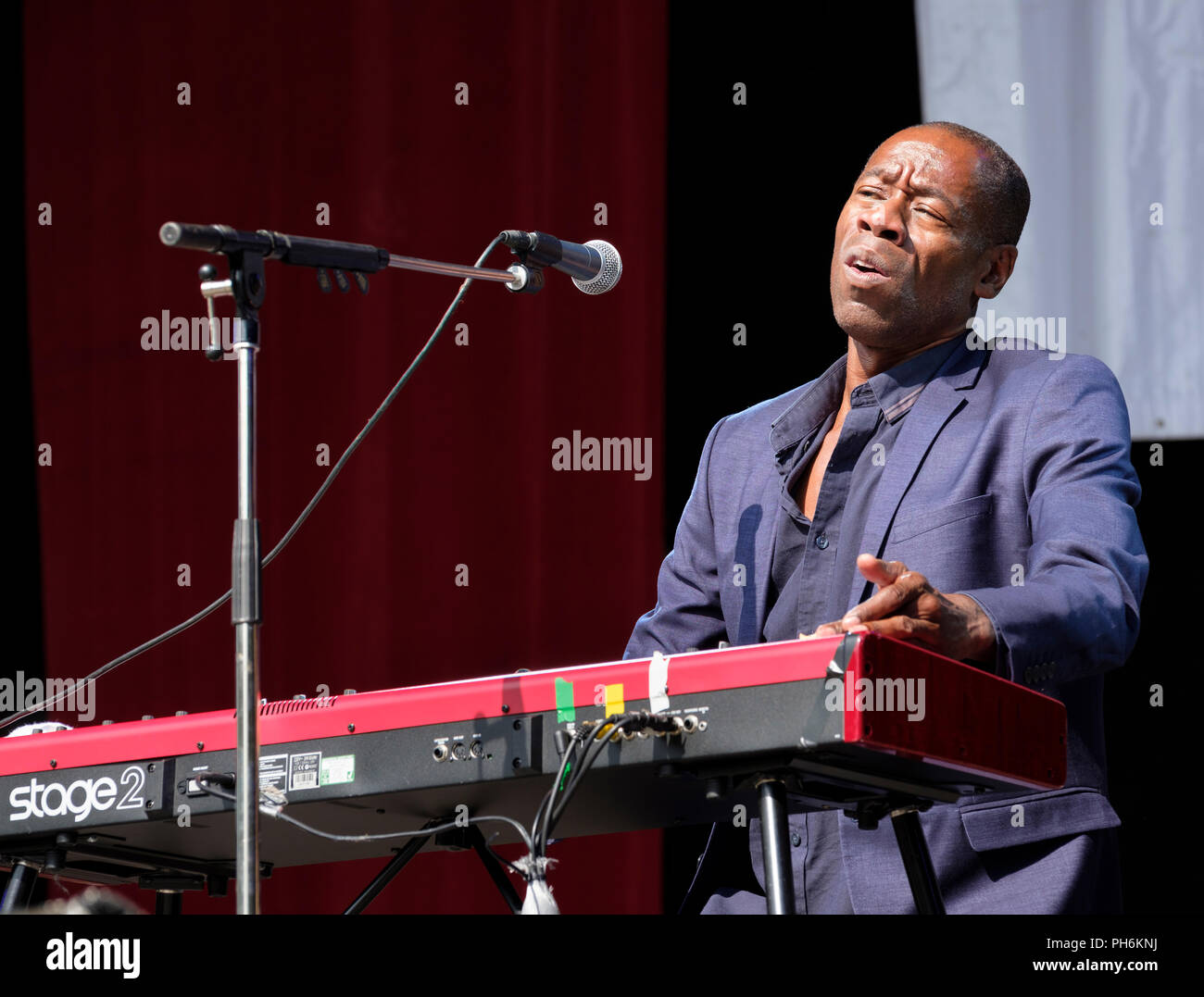 Roachford durchführen am Weyfest Music Festival, Tilford, UK. 17. August 2018 Stockfoto