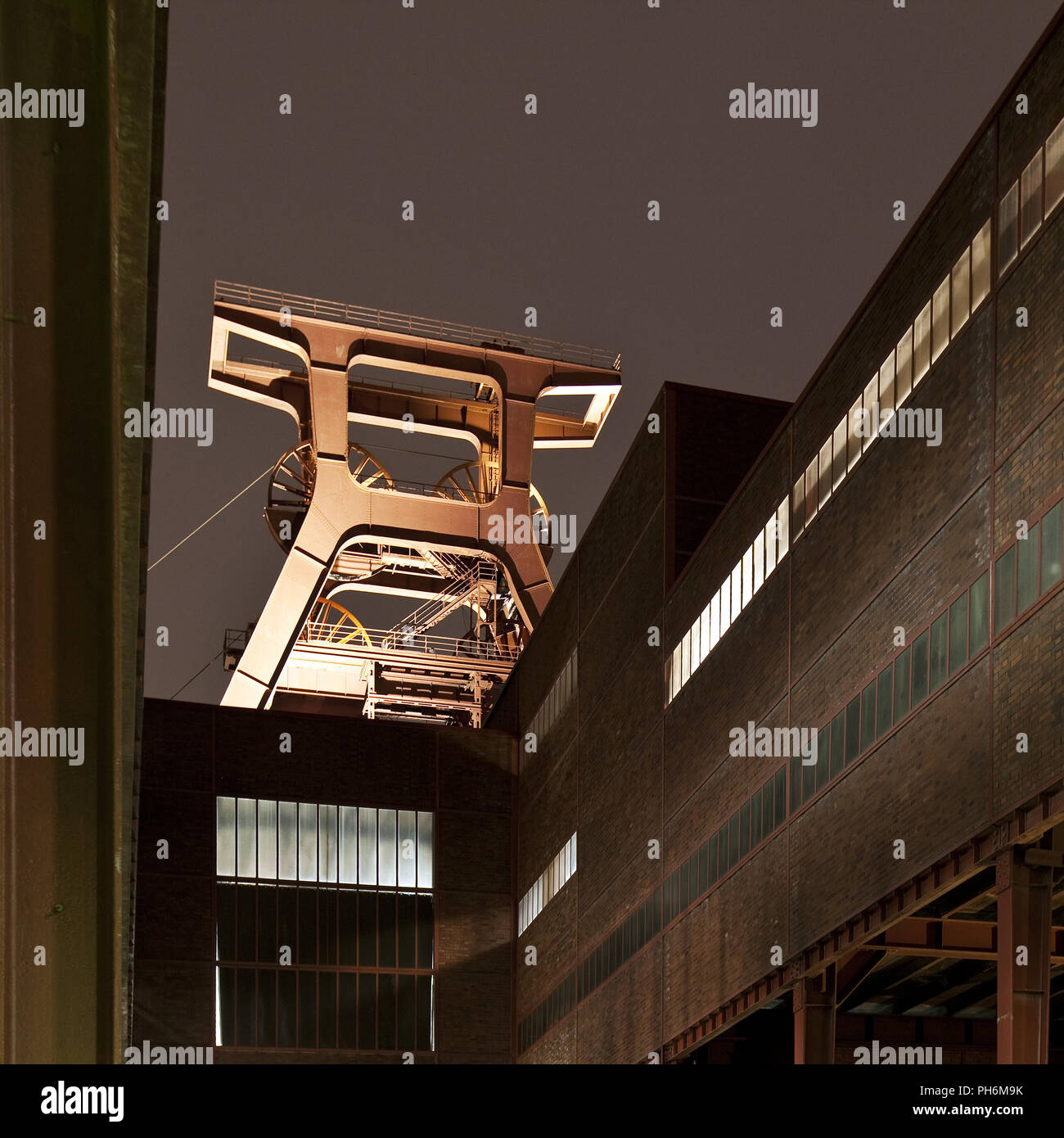 Fördergerüst Zollverein Schacht XII, Essen, Deutschland Stockfoto