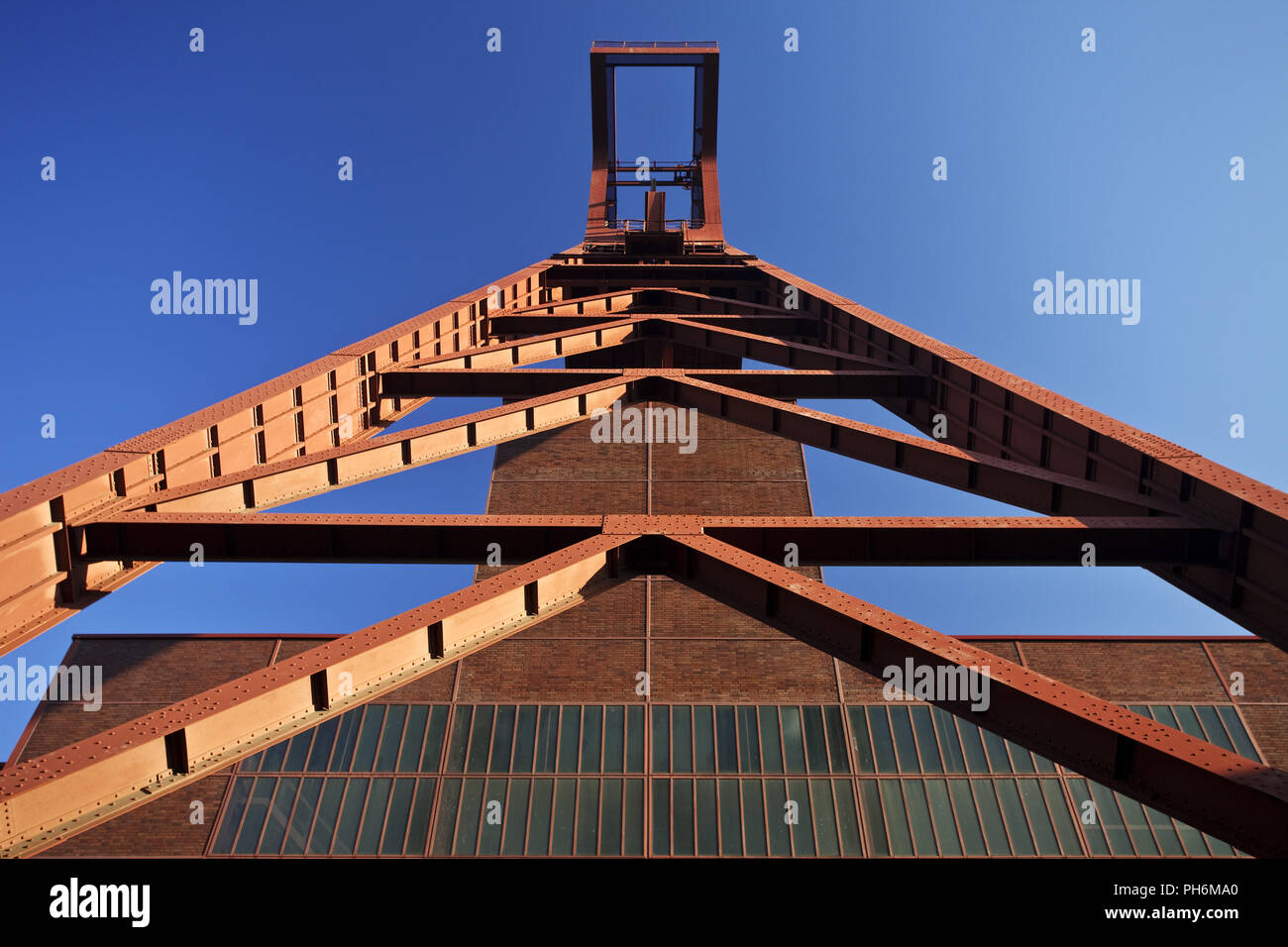 Fördergerüst Zollverein Schacht XII, Essen, Deutschland Stockfoto