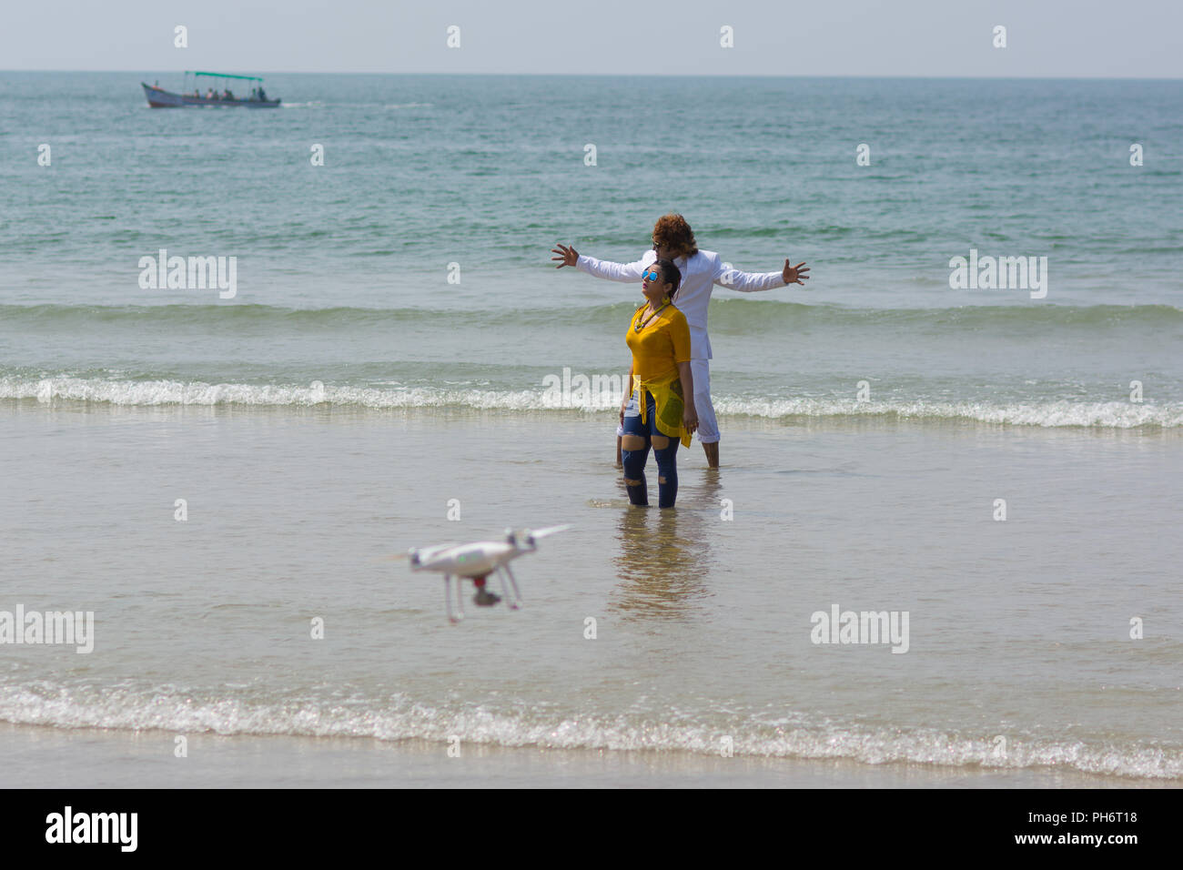 Goa, Indien - 8. Juli 2018 - Bollywood Schauspieler am Strand von Palolem - Goa Stockfoto