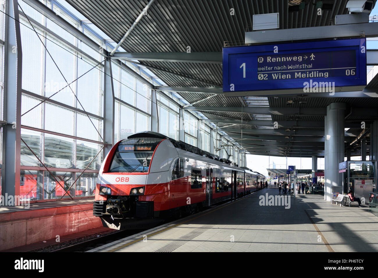 Wien, Wien: Bahnhof der ÖBB Praterstern, Zug Cityjet, 02. Leopoldstadt, Wien,  Österreich Stockfotografie - Alamy