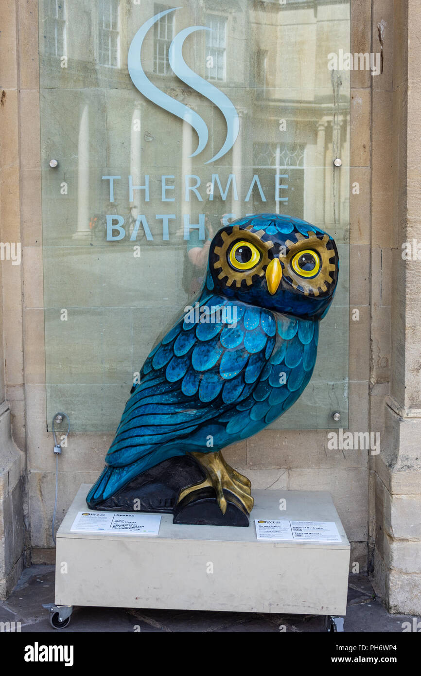 Speichen von Deloitte und Julian Haus Bike Workshop gefördert. Teil der Minerva Eulen Trail in der Stadt Bath Stockfoto
