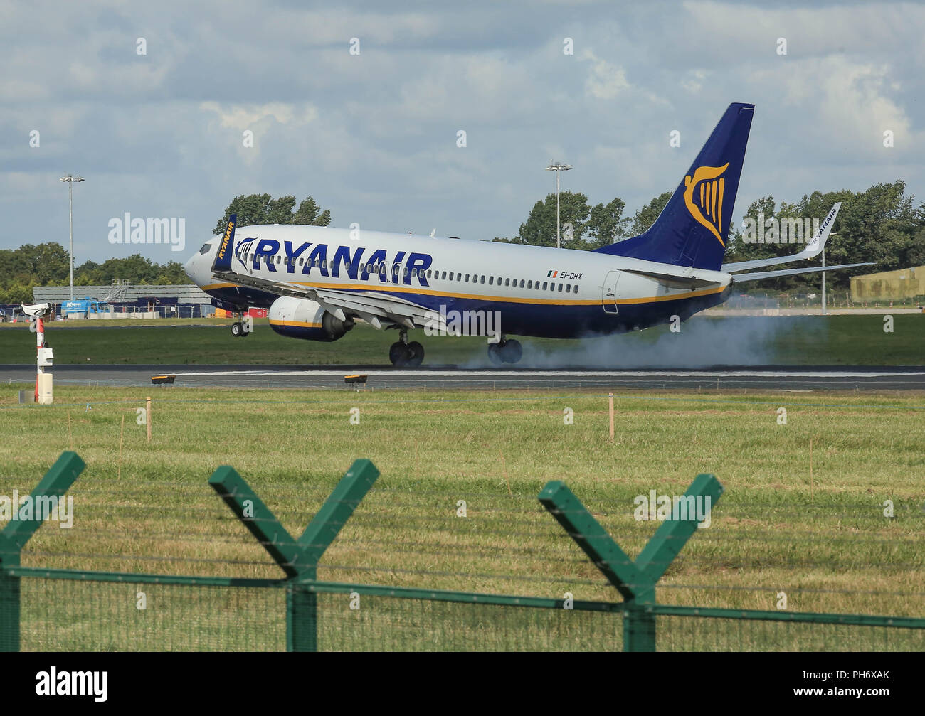 Flughafen Dublin Landungen und Starts. Stockfoto