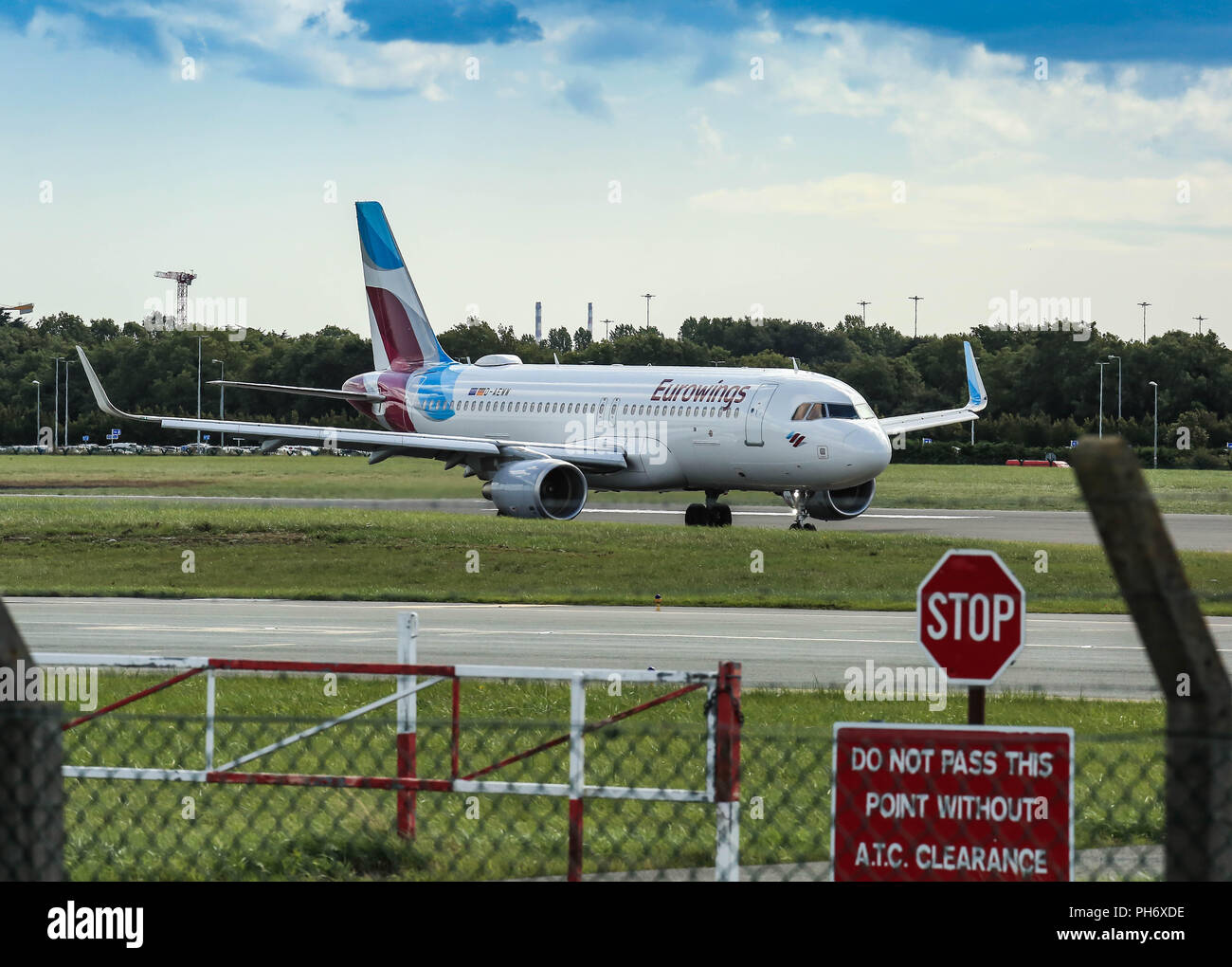 Flughafen Dublin Landungen und Starts. Stockfoto