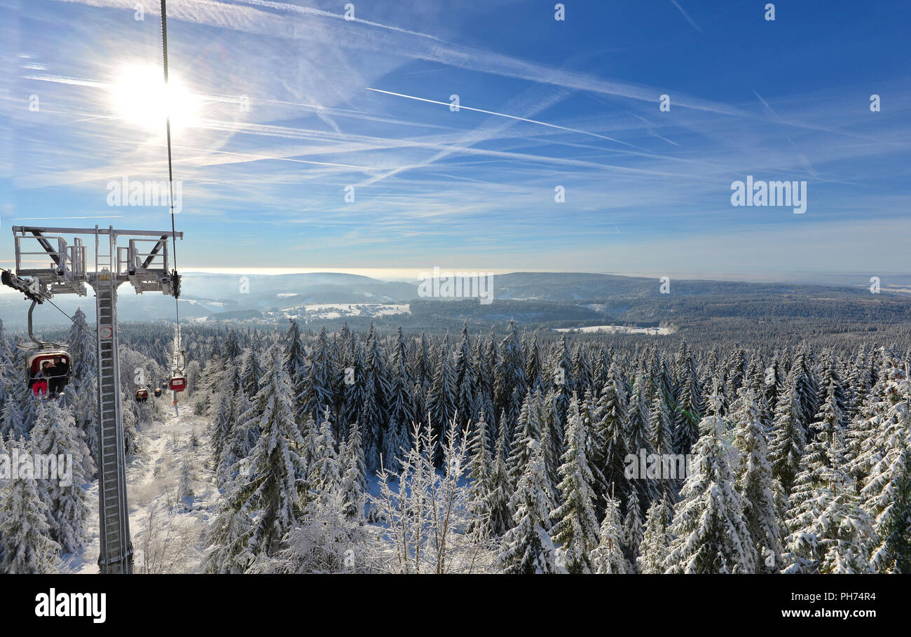 Winter Landschaft Wald Schnee Skifahren Stockfoto