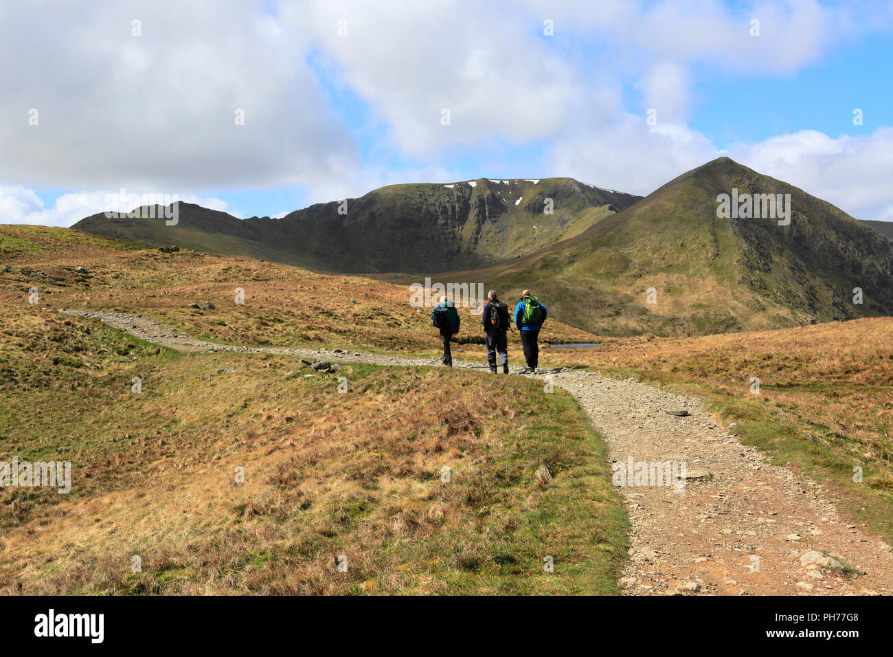 Spaziergänger auf Patterdale Gemeinsame und Ullswater Lake, Lake District National Park, Cumbria, England, Großbritannien Stockfoto