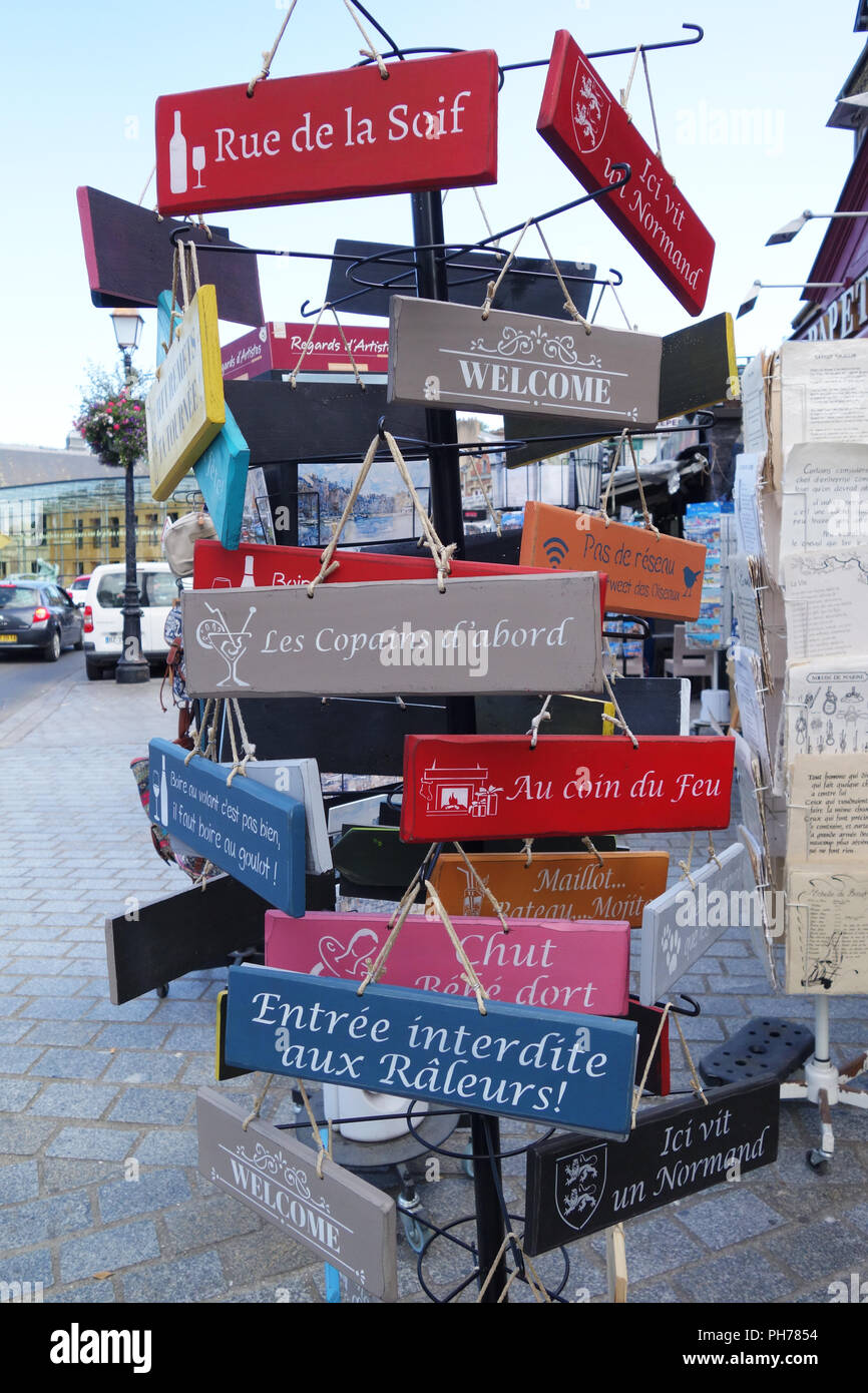 Humorvoll Anzeichen für Verkauf, Honfleur Frankreich Stockfoto