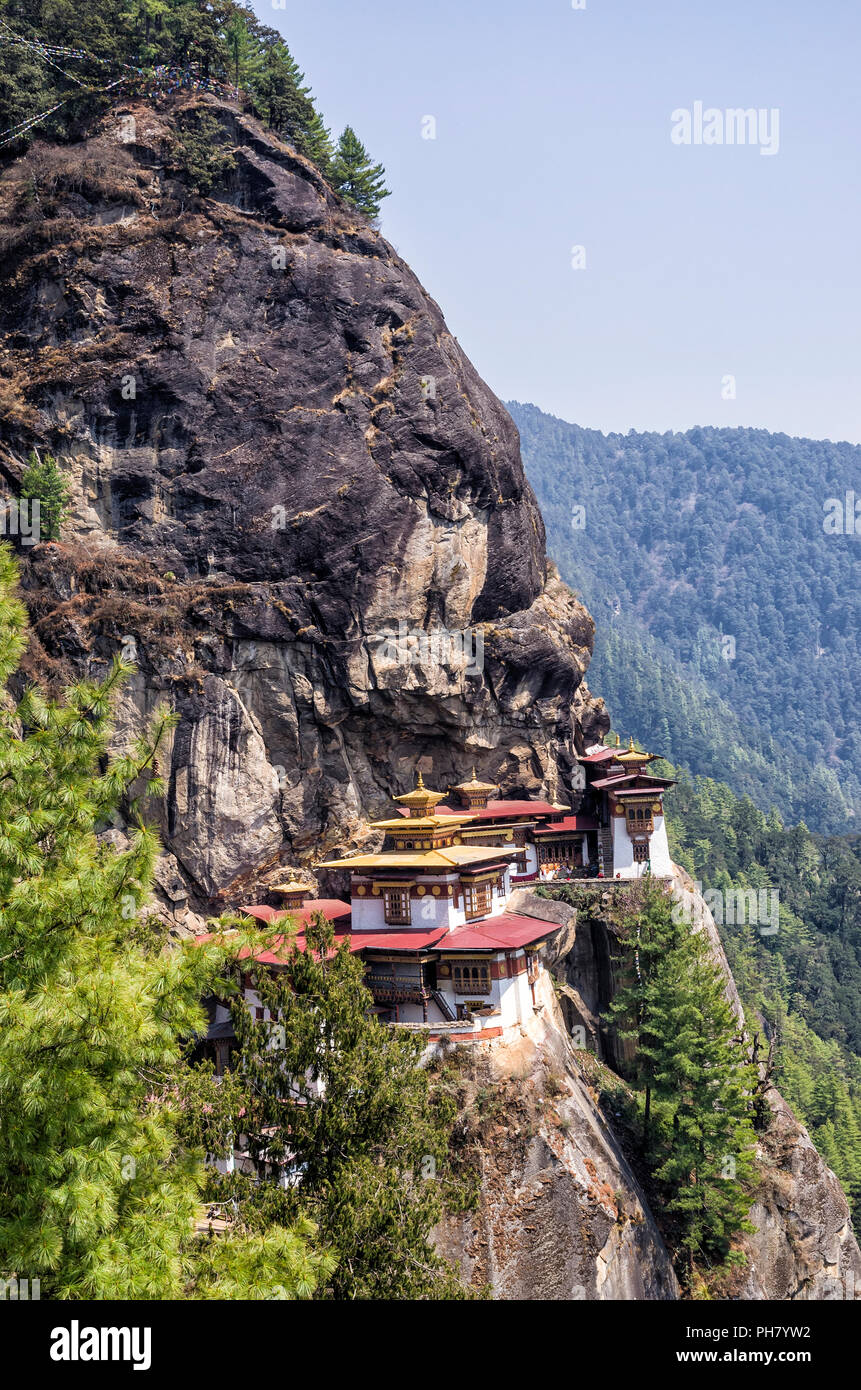 Taktshang Kloster, Bhutan - Tiger Nest Kloster wissen auch als Palphug Taktsang Kloster. In den Klippen des oberen Paro Tal, Bhu Stockfoto