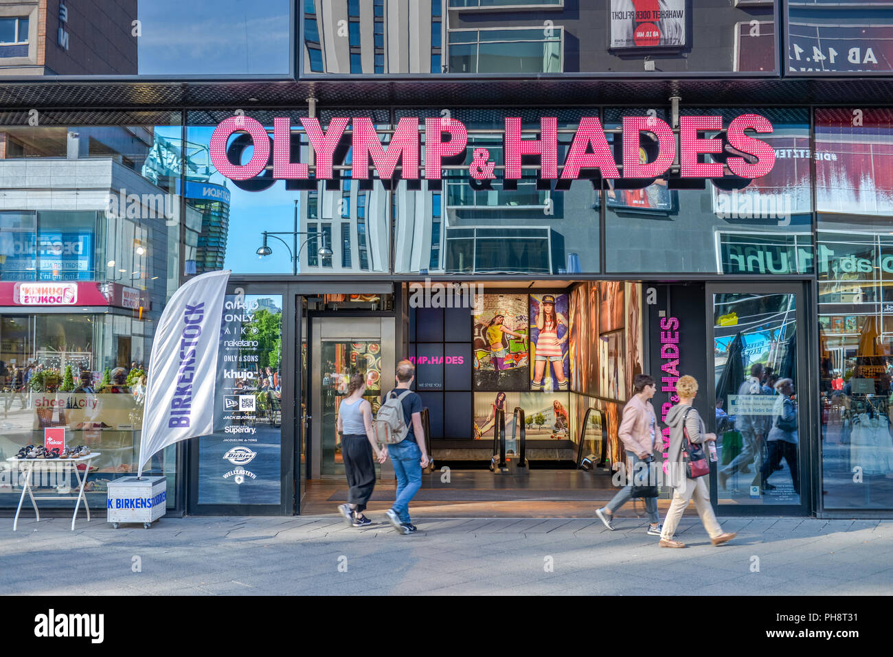 Olymp & Hades, Alexanderplatz, Mitte, Berlin, Deutschland Stockfotografie -  Alamy