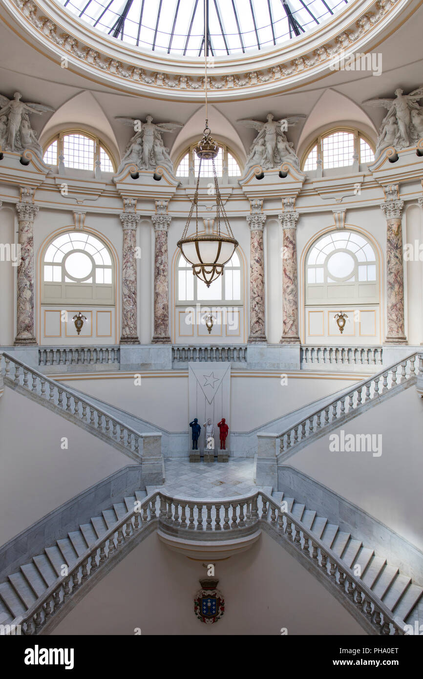 Treppe in der Eingangshalle der Großen Theater, Havanna, Kuba, Karibik, Karibik, Zentral- und Lateinamerika Stockfoto