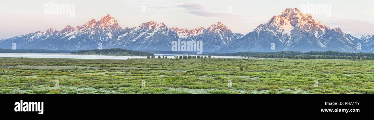 Die tetons von Jackson Lake Lodge Stockfoto