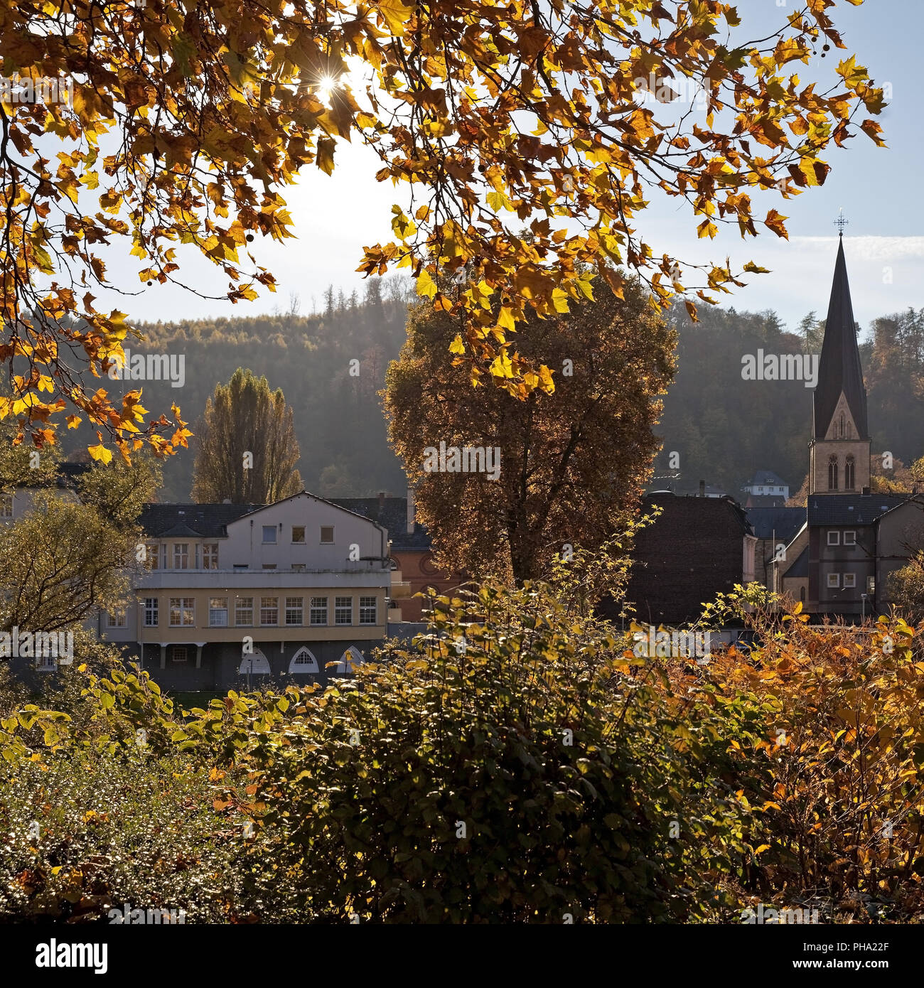 Blick in Hohenlimburg im Herbst, Hagen, Deutschland Stockfoto