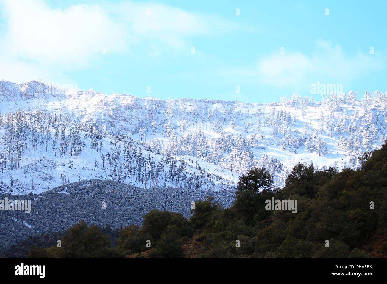 Trajet vers bouilane il y a Le Sommet de Jbel addil Environ 2500 m moyennement difficile Stockfoto