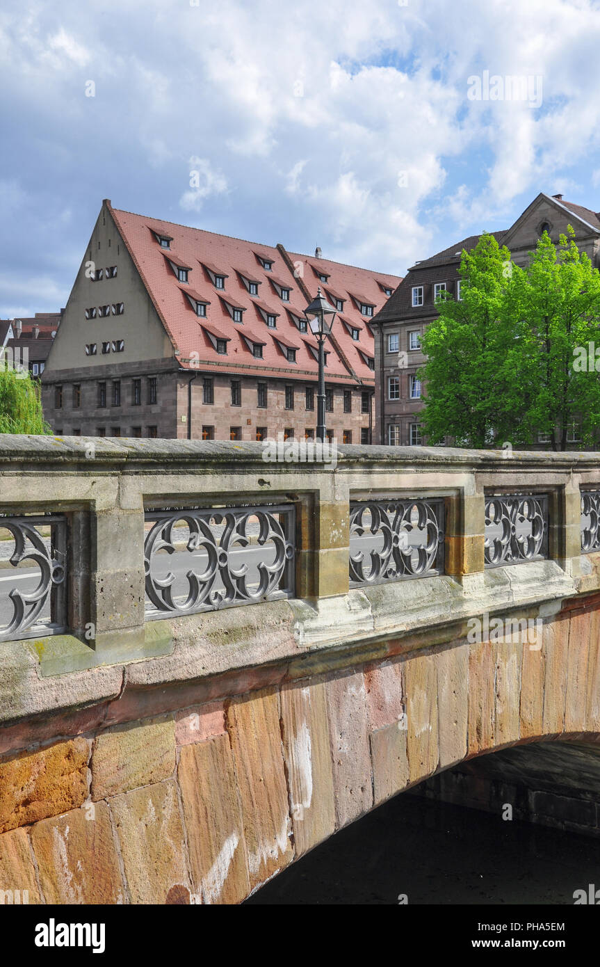 Historische Brücke in Nürnberg namens Maxbruecke, Bayern Stockfoto