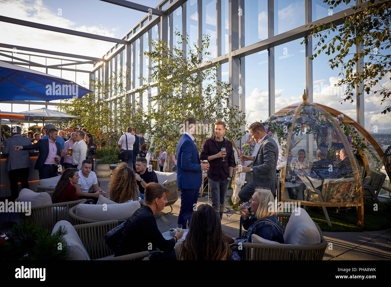 Gelegen 19. Etage Nr. 1 Neubaugebietes Spinningfields entfernt, 20 Geschichten glamouröse Restaurant lebhafte Bar weitläufigen Dachterrasse Terrasse einzigartige 360 Grad Aussicht Mancheste Stockfoto