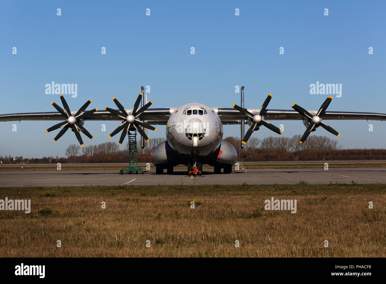 Antonov 22 der Antonov Airlines (Antonov Design Bureau). Stockfoto
