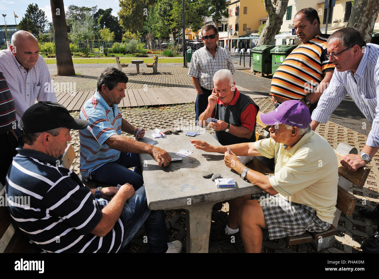 Das Leben auf der Straße in der Altstadt von Funchal. Madeira, Portugal Stockfoto