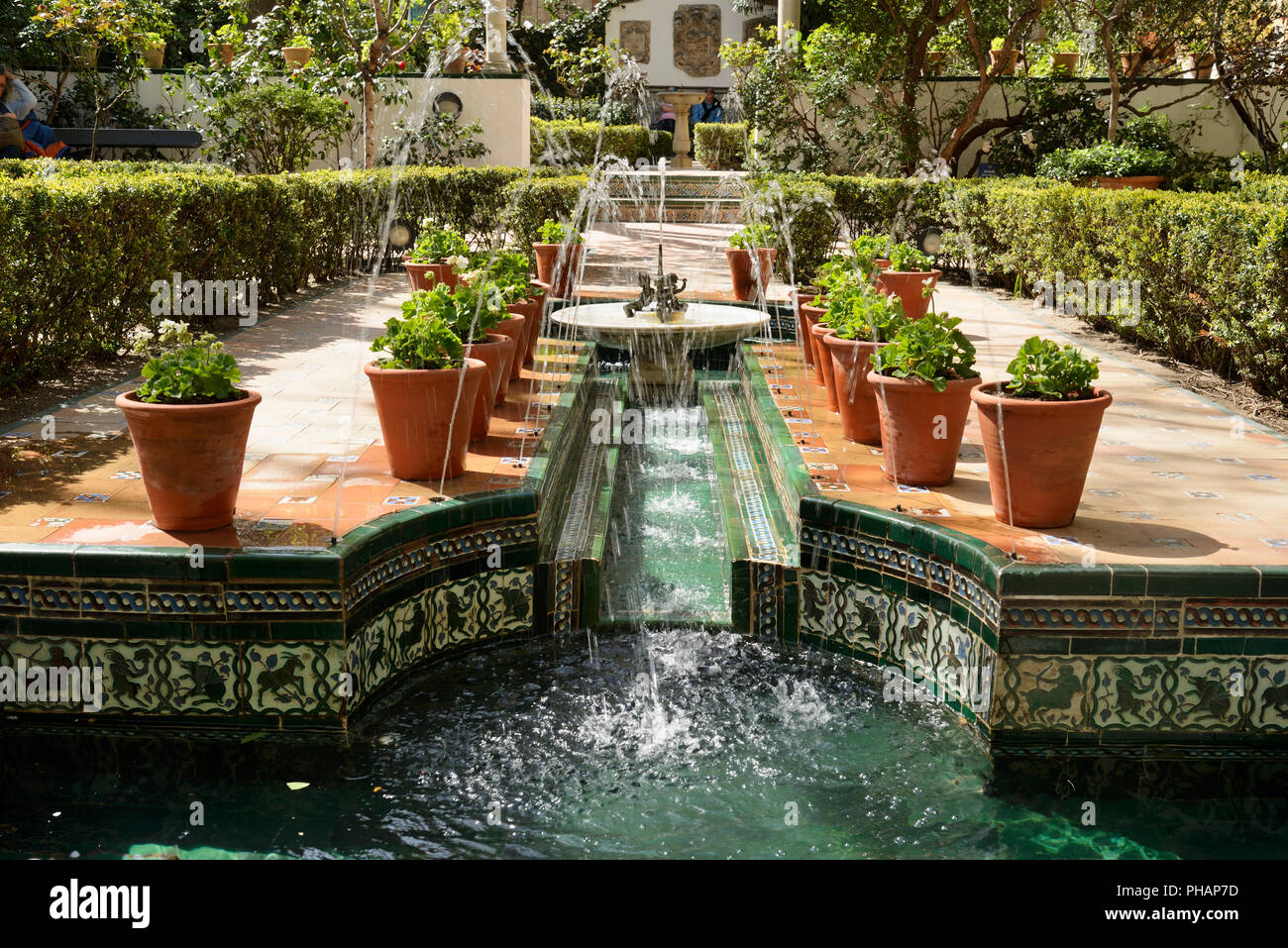 Garten des Museo Sorolla. Dieses Museum zeigt vor allem die Arbeit der große Maler Joaquin Sorolla (1863-1923). Das Gebäude war ursprünglich der Ar Stockfoto