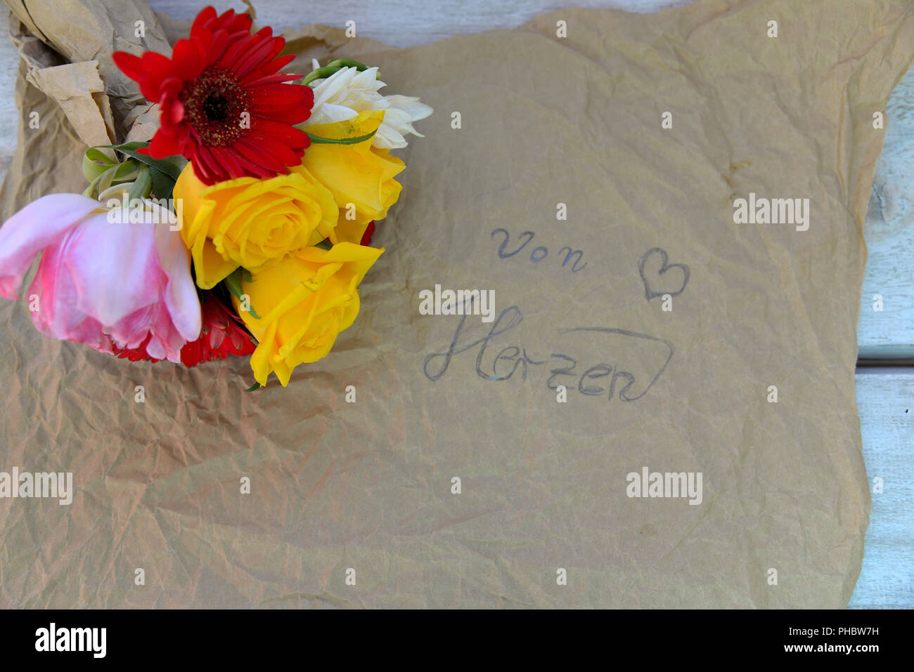 Foto Strauß auf alten Holz Hintergrund Stockfoto