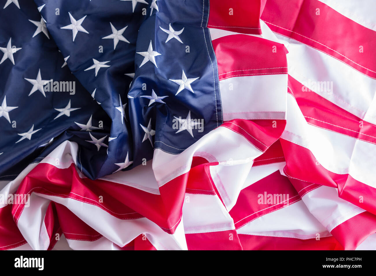 Hintergrund Textur von einem Zerknitterten amerikanische Flagge, die Sterne und Streifen, alte Herrlichkeit, Star-Spangled Banner, für die Vereinigten Staaten oder Independence Day Themen Stockfoto