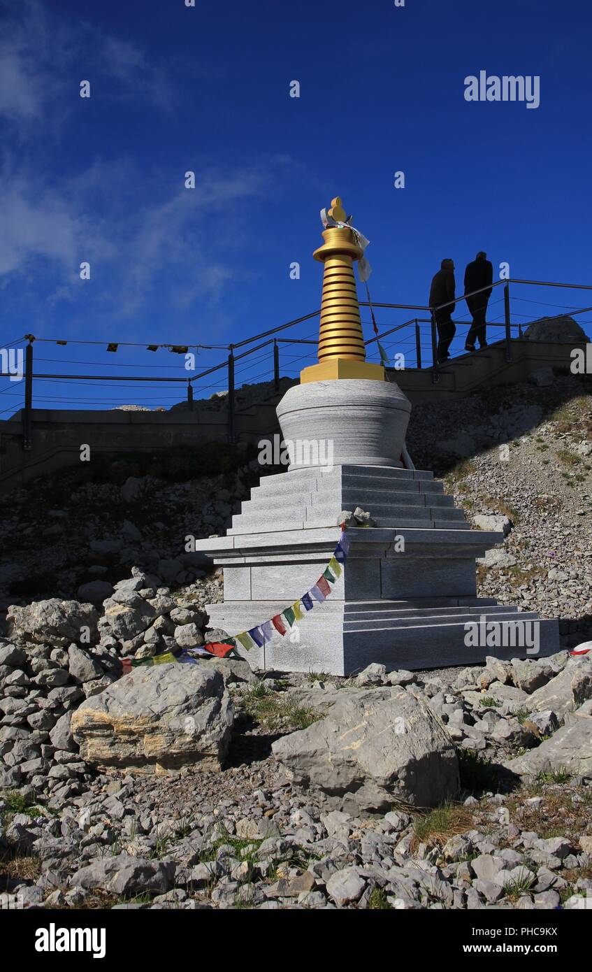 Buddhistische stupa auf dem Gipfel des Berges Santis, Schweiz. Stockfoto