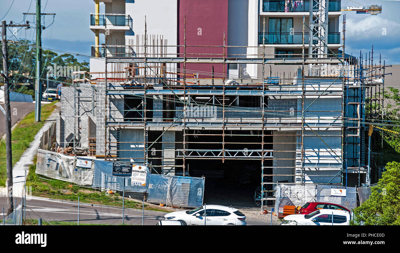 Gosford, Australien - Dezember 3. 2017: Baufortschritt auf einem Block von neuen Einheiten im Bau am 47 Beane St. New South Wales, Australien. Stockfoto