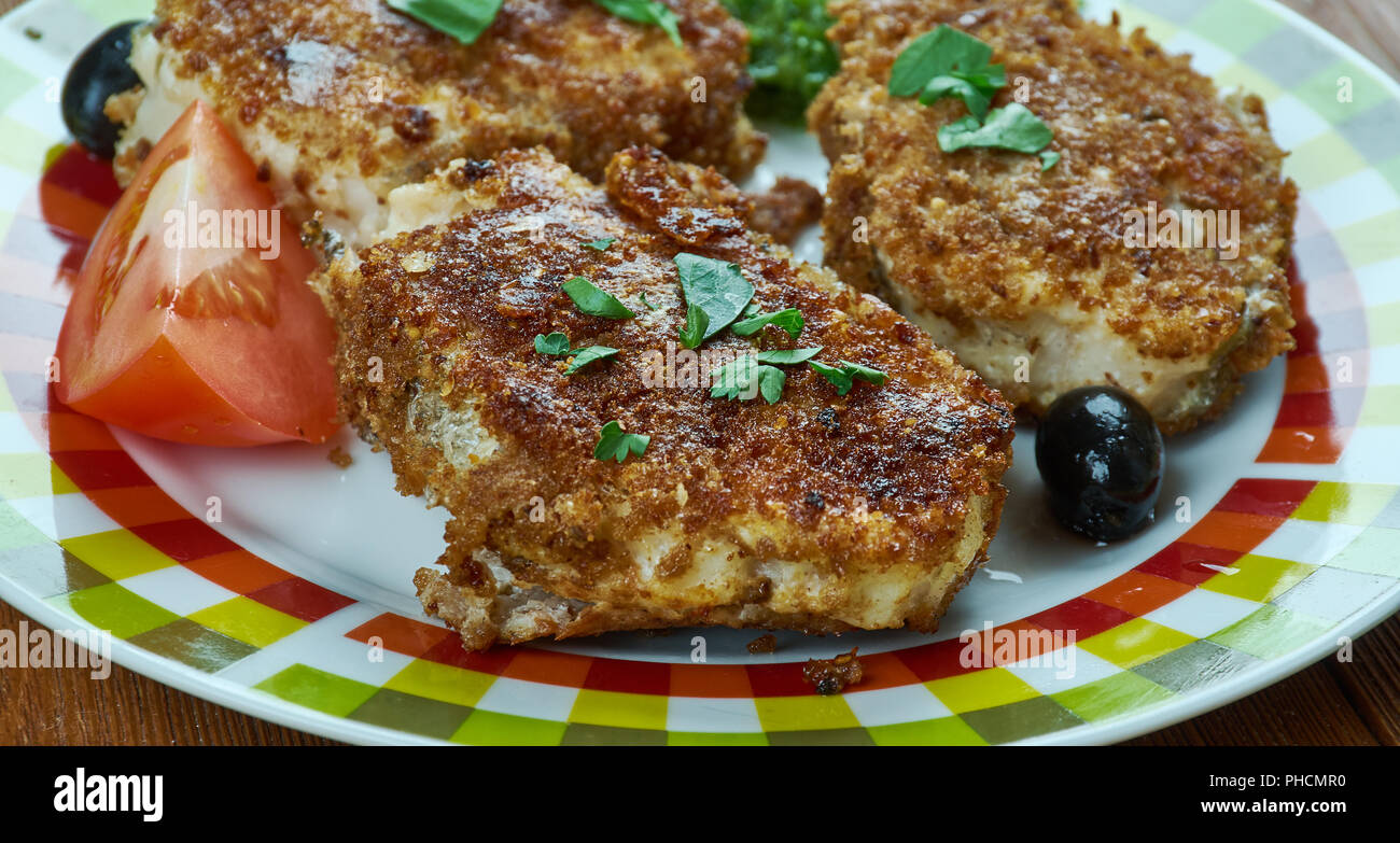 Frittierte Karpfen in Rumänisch Stockfoto