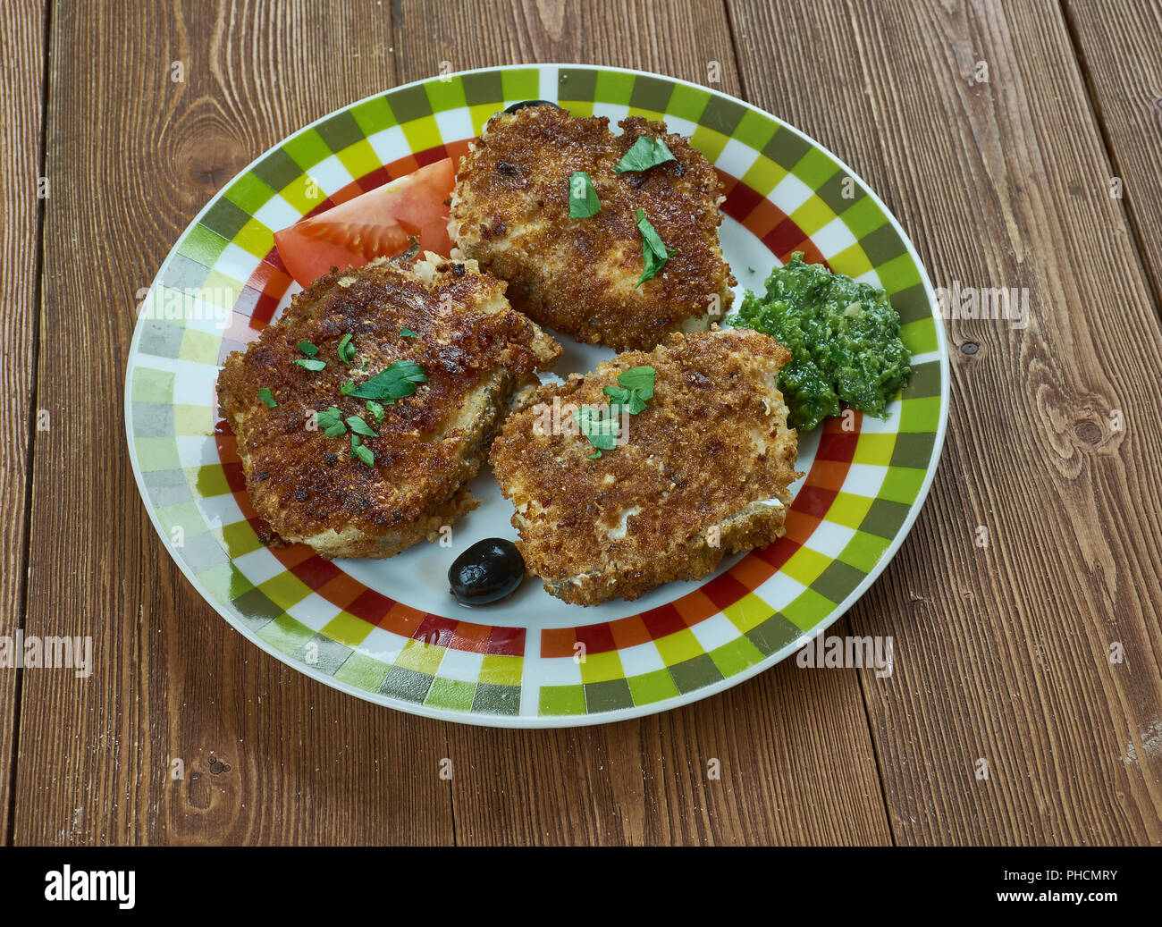Frittierte Karpfen in Rumänisch Stockfoto