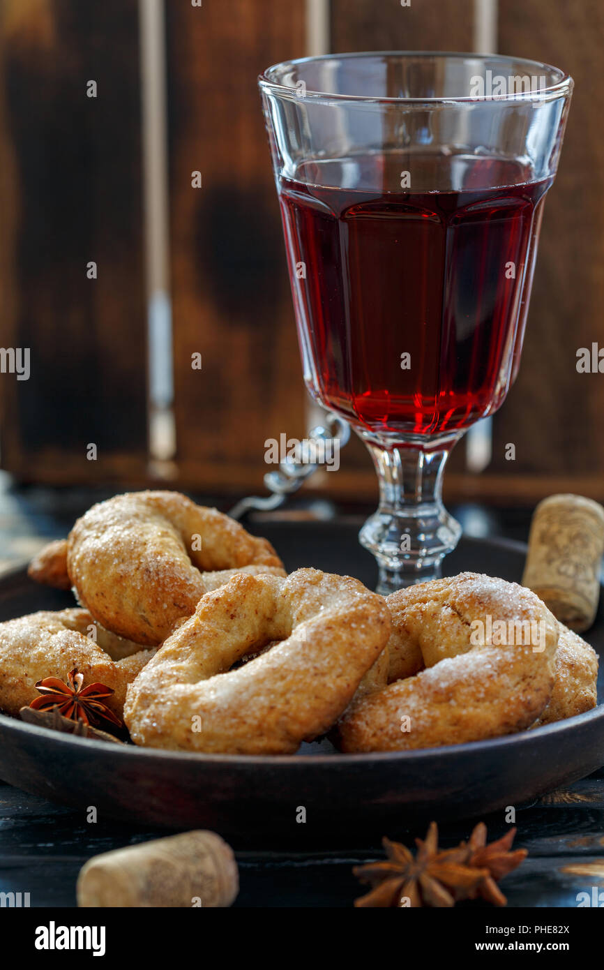 Traditionelle italienische Wein Donuts (Kringeln al Vino). Stockfoto