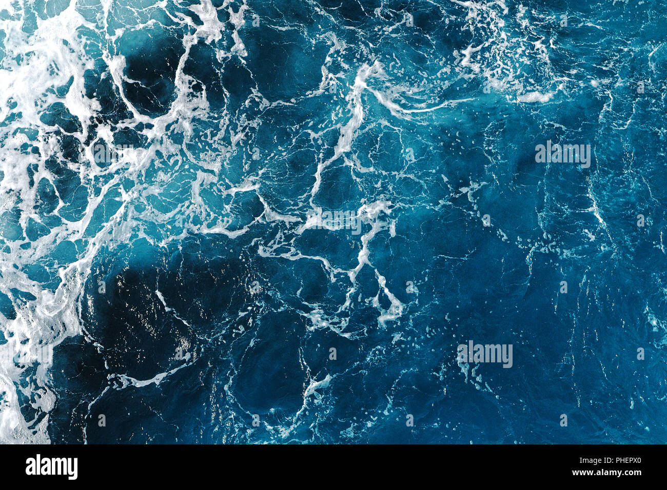 Blaue Meer Wasser Textur in Griechenland, natürlichen Muster Stockfoto