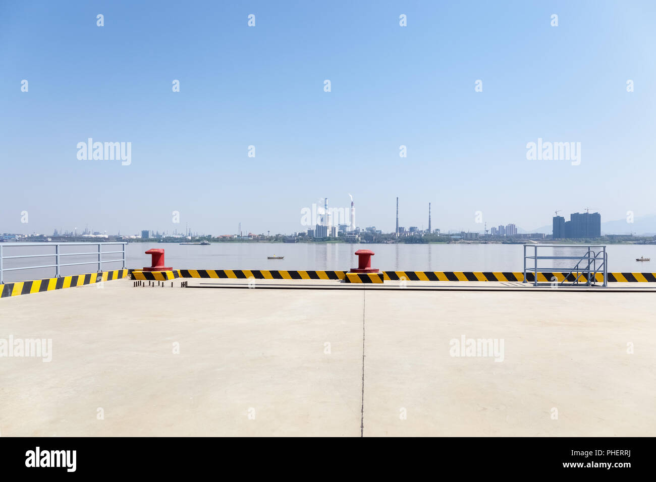 Inland Pier und Yangtse Landschaft Stockfoto