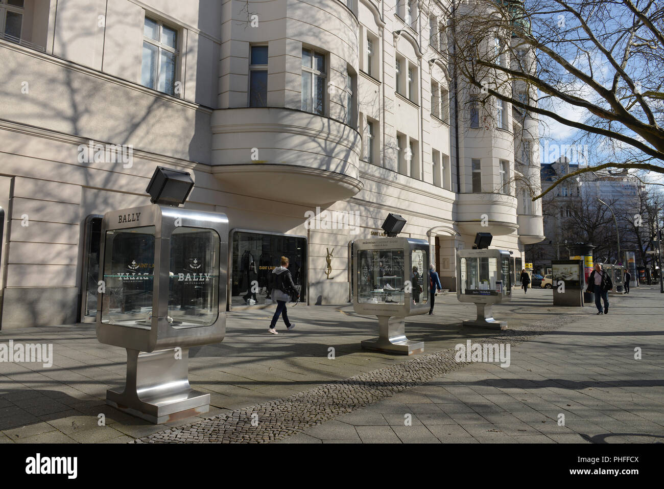 Strassenszene, Gehweg, Shopping, Kurfürstendamm, Charlottenburg, Berlin, Deutschland Stockfoto