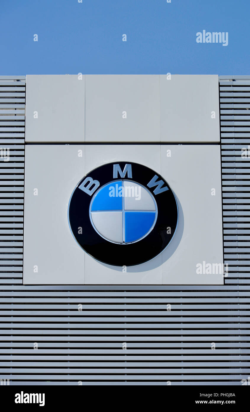 Bmw Sales Stockfotos Bmw Sales Bilder Alamy