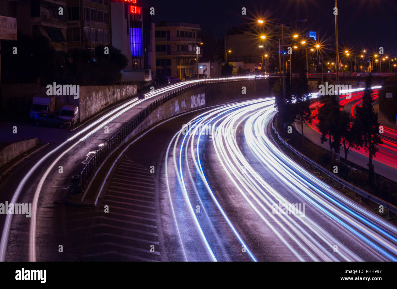 Big City Autobahn Nacht schießen - grecce Stockfoto