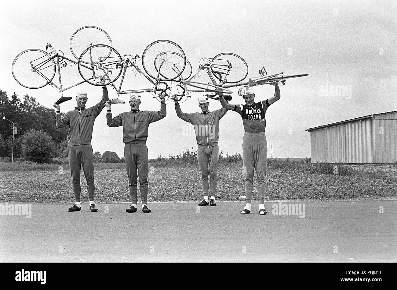 1960 Radfahrer. Die Fåglum Brüder wurden Schwedischen Radprofi Erik