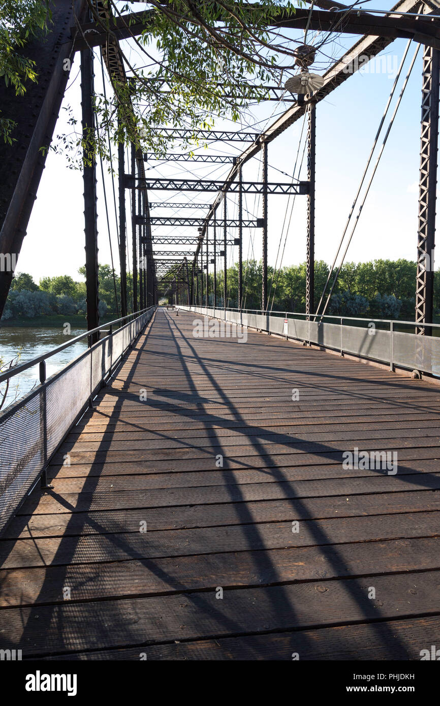 Die Brücke über den Missouri River ist ein historisches Wahrzeichen in Fort Benton, Montana, USA Stockfoto