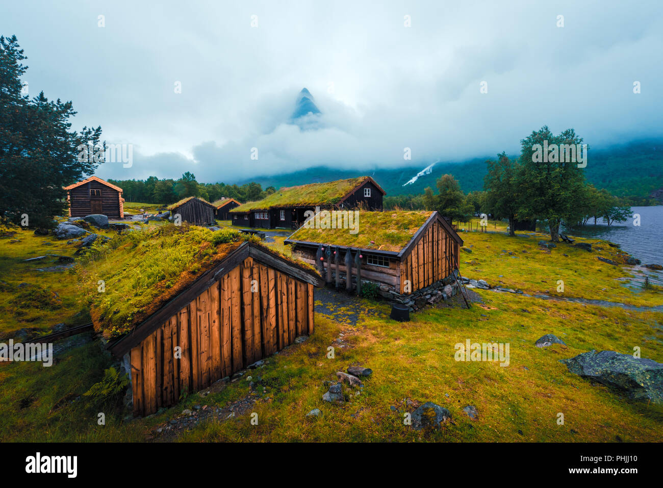 Norwegische Grasdach altes Haus Stockfoto