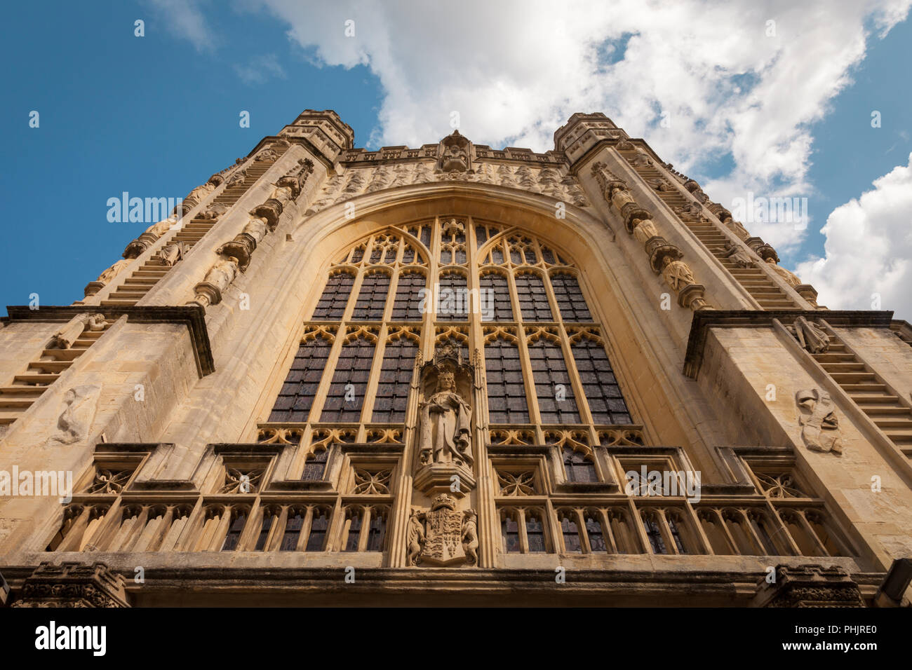 Fassade der Abtei von Bath, Großbritannien Stockfoto