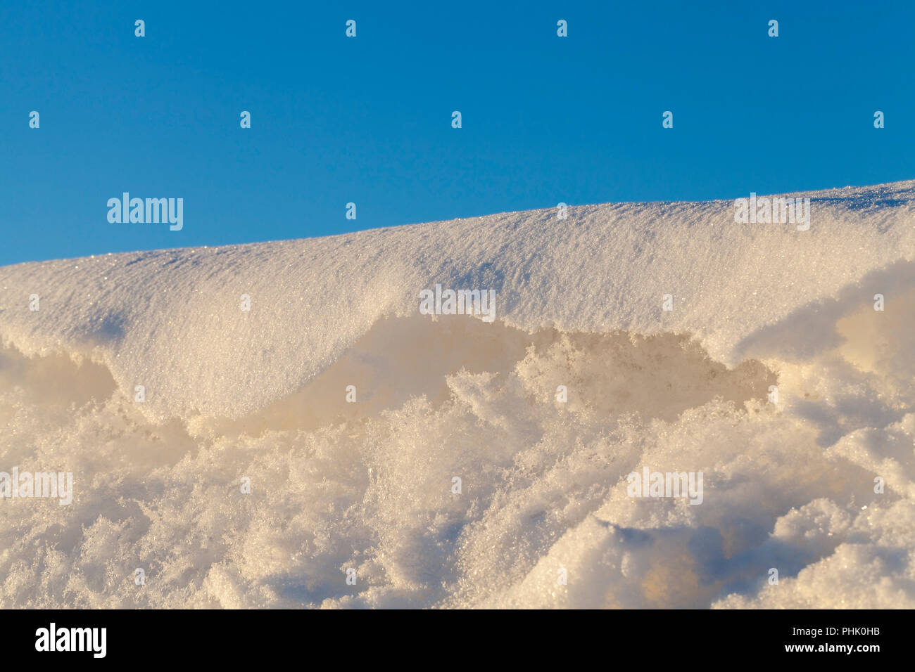 Liegenden Schnee nach dem letzten Schneefall, Bild wurde im Winter Jahreszeit genommen Stockfoto