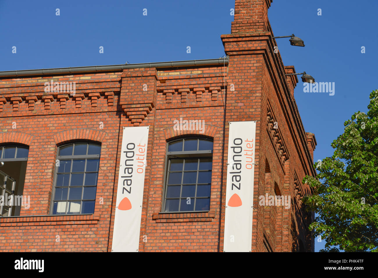 Zalando Outlet, Koepenicker Straße, Kreuzberg, Berlin, Deutschland Stockfoto