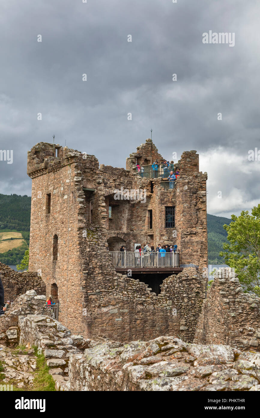 Grant Tower, Urquhart Castle, Loch Ness, Inverness-shire, Schottland, Großbritannien Stockfoto