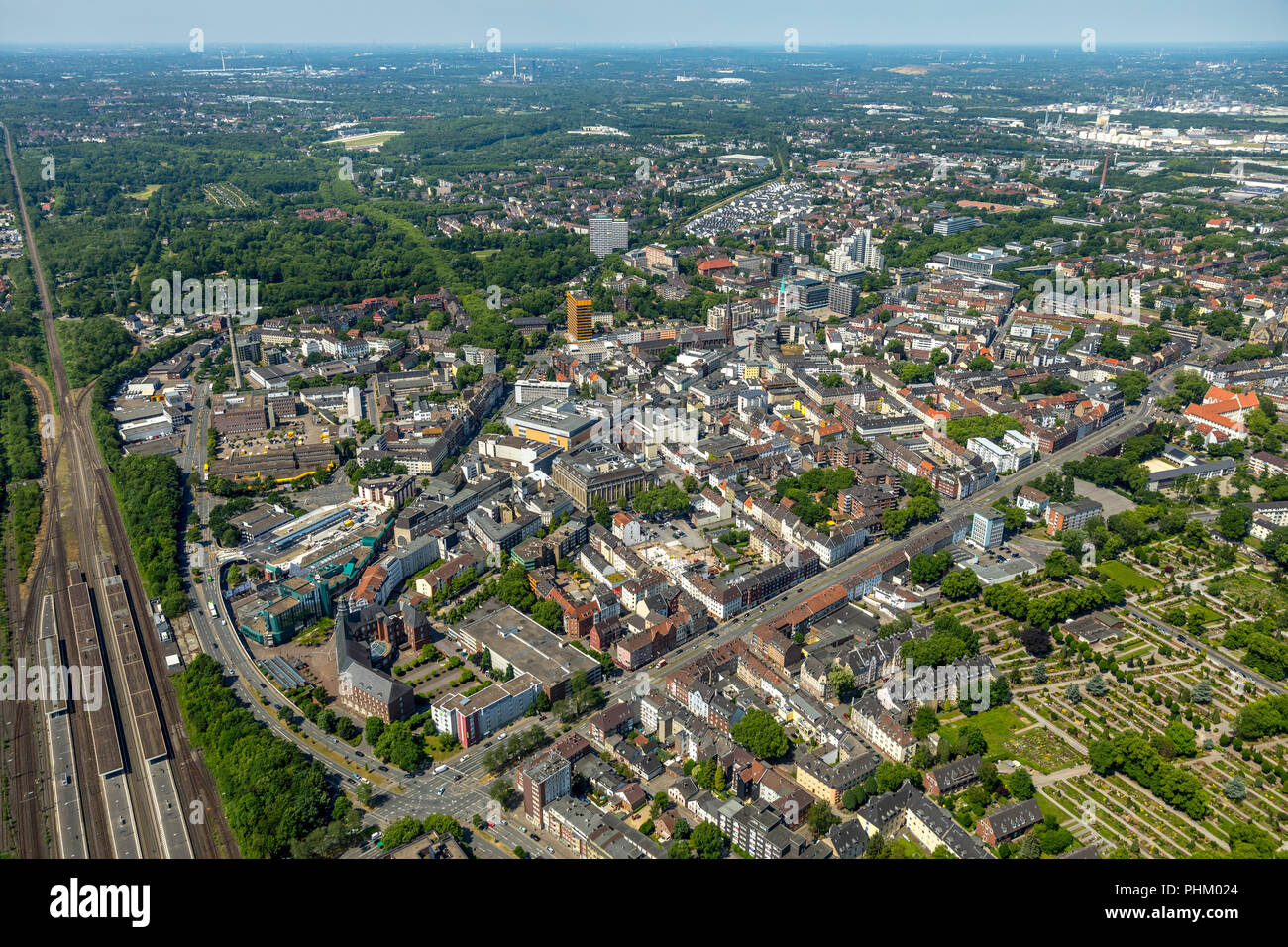 Luftaufnahme, Zentrum Gelsenkirchen-City, Überblick über das Stadtzentrum, Einkaufszentrum, Gelsenkirchen, Ruhrgebiet, Nordrhein-Westfalen, Deutschland, DE Stockfoto