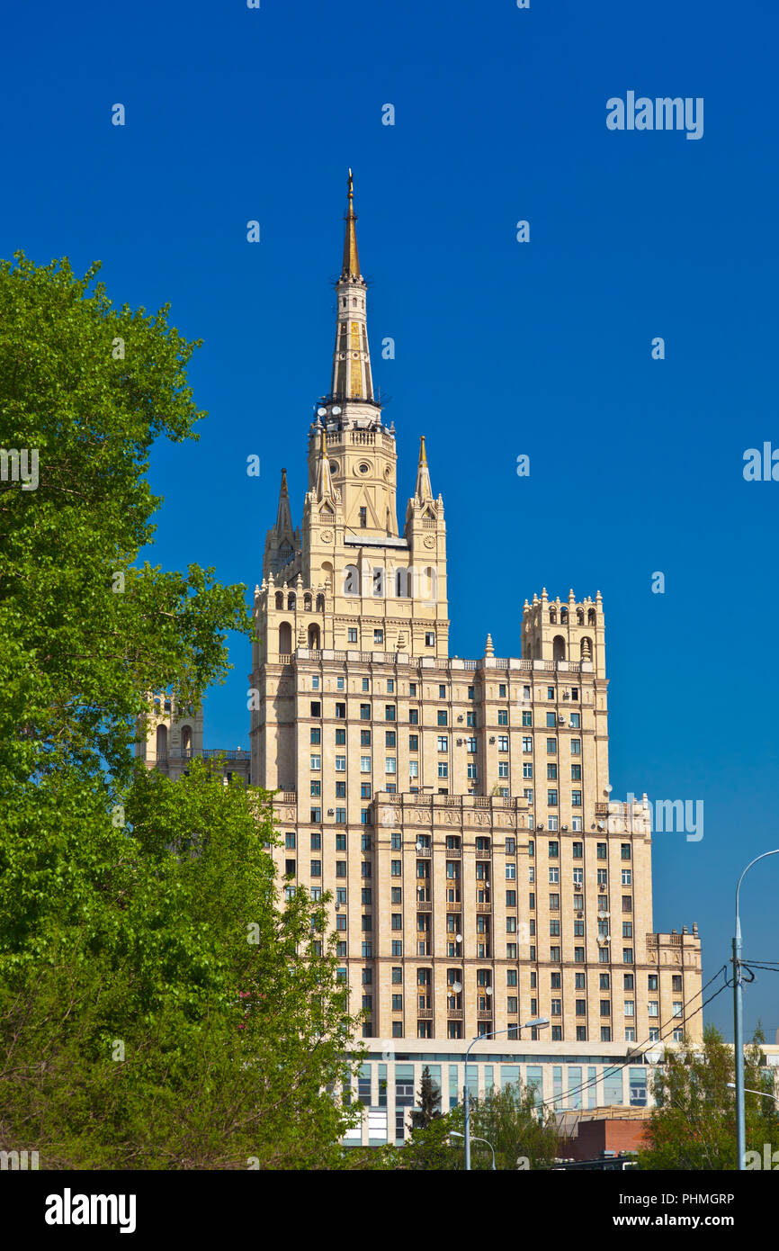 Stalins berühmte Skyscraper auf Kudrinskaya Square - Moskau Russland Stockfoto