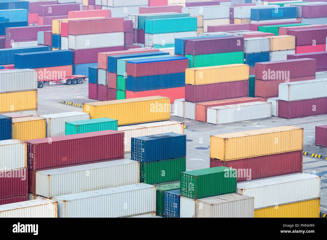 Container Yard in Shanghai. Stockfoto