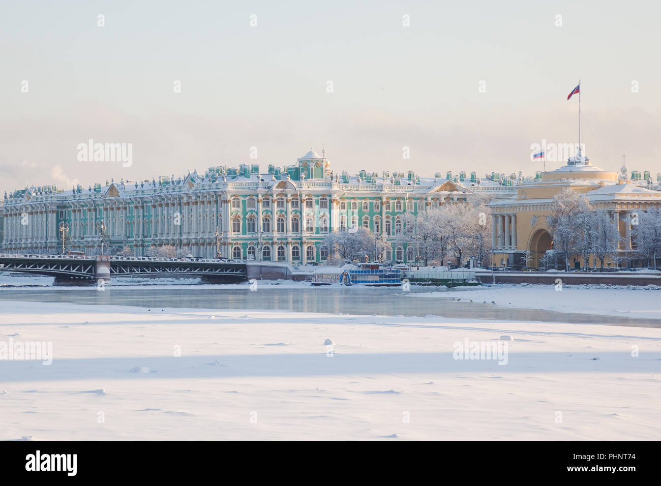 Palace Bridge. Fluss Neva. Sankt Petersburg. Russland Stockfoto